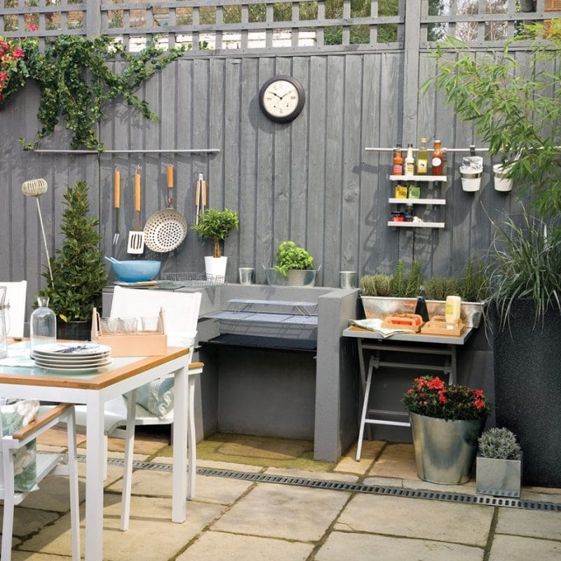 On-Trend Grey Fence Painting Ideas