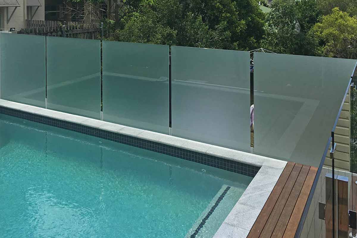 Frosted-Glass Above-Ground Pool Fence Ideas