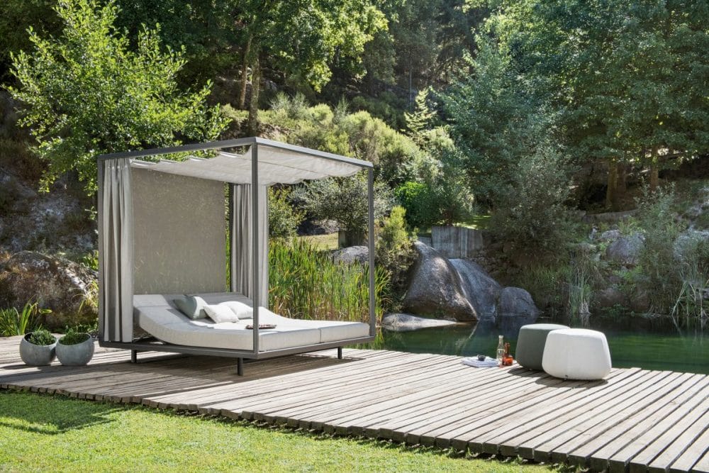 Comfy Pavilion with Daybed