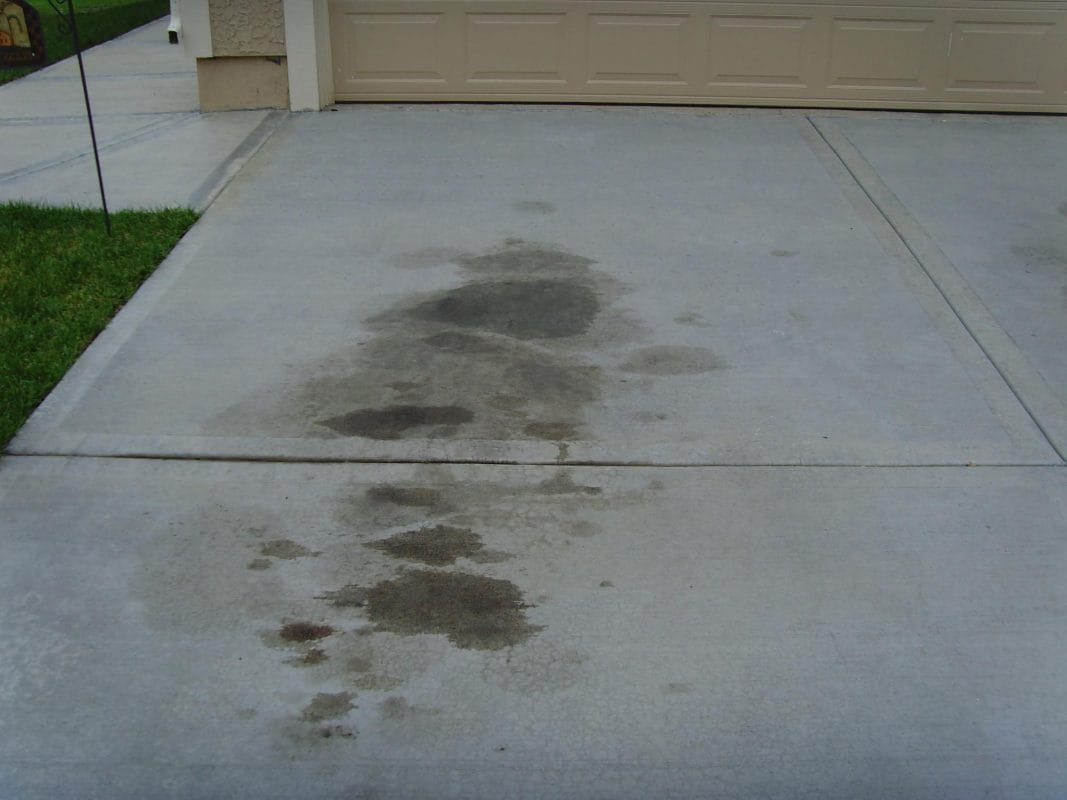 9 Ways on How to Clean Concrete Patio Without Pressure Washer