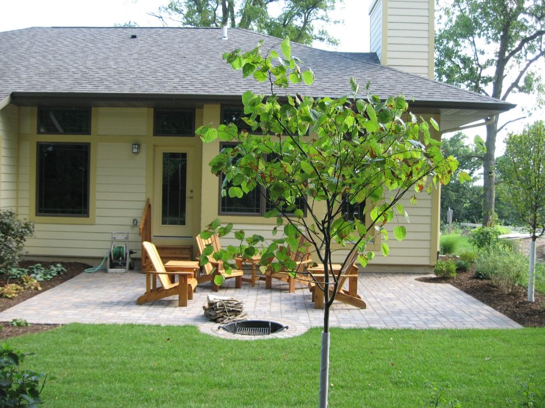 7 Tips on How to Build a Fire Pit on Grass You Have to Follow